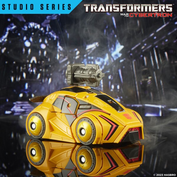 Image Of Studio Series WFC Gamer Edition Bumblebee  (25 of 38)